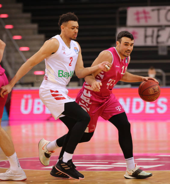 的信念和坚 的信念和坚