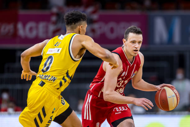 单打独斗并 单打独斗并